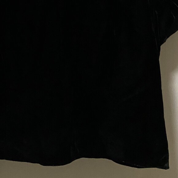 Talbots Petites, short sleeve black velvet short top, size 14 - Picture 7 of 12